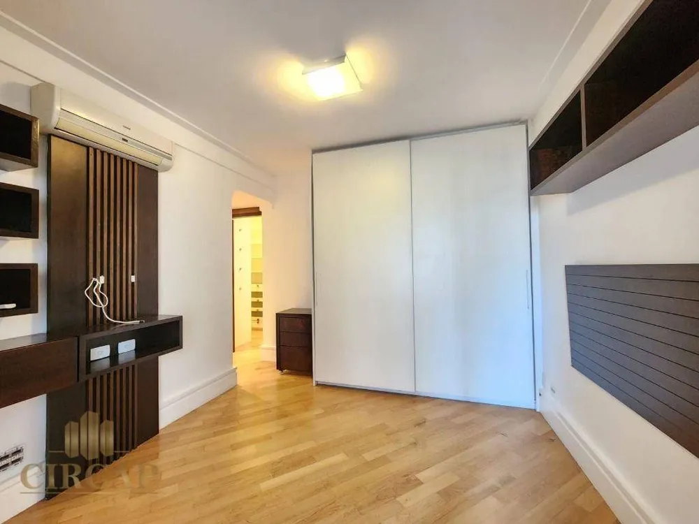Apartamento, 3 quartos, 173 m² - Foto 2
