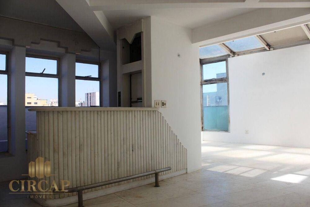 Cobertura à venda com 5 quartos, 642m² - Foto 1