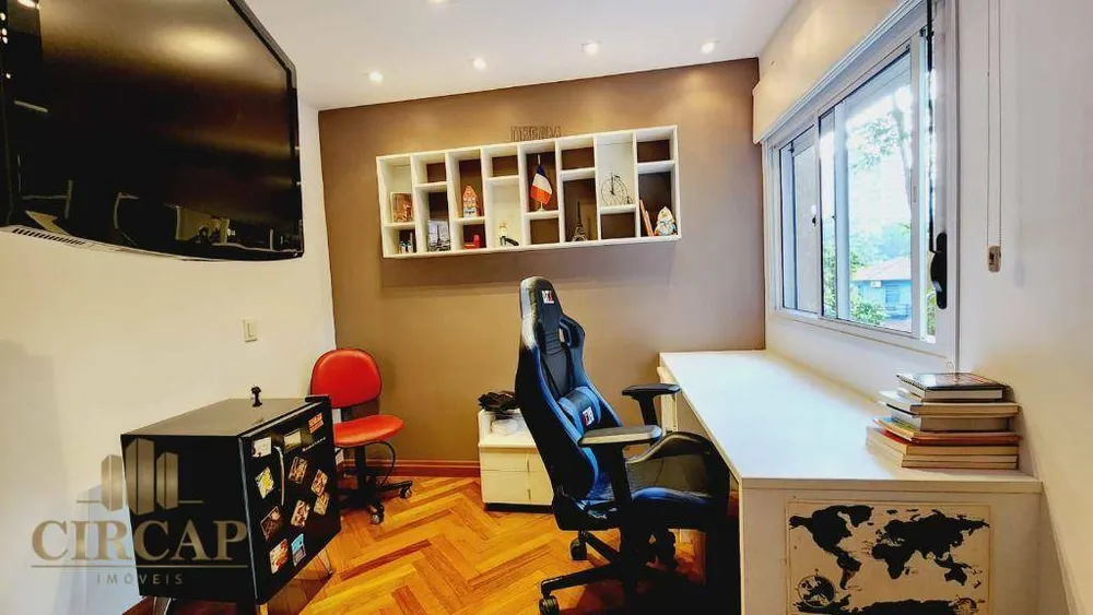Apartamento, 3 quartos, 135 m² - Foto 2