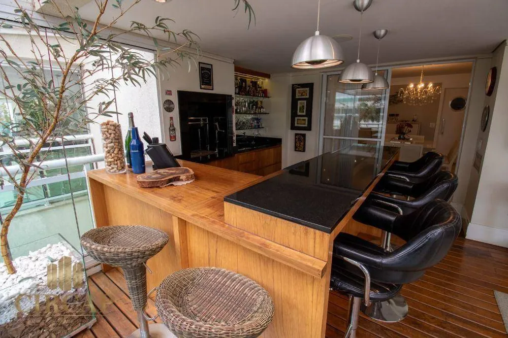 Apartamento, 3 quartos, 213 m² - Foto 10