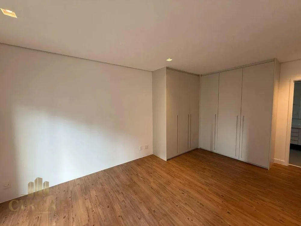 Apartamento, 3 quartos, 226 m² - Foto 10