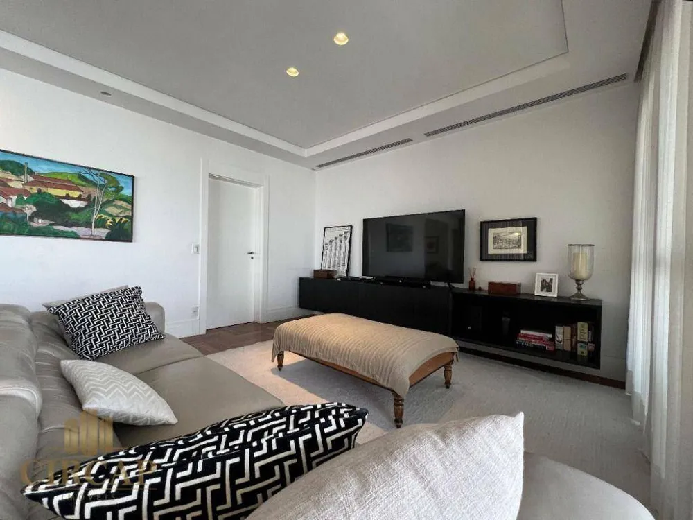 Apartamento, 4 quartos, 220 m² - Foto 1