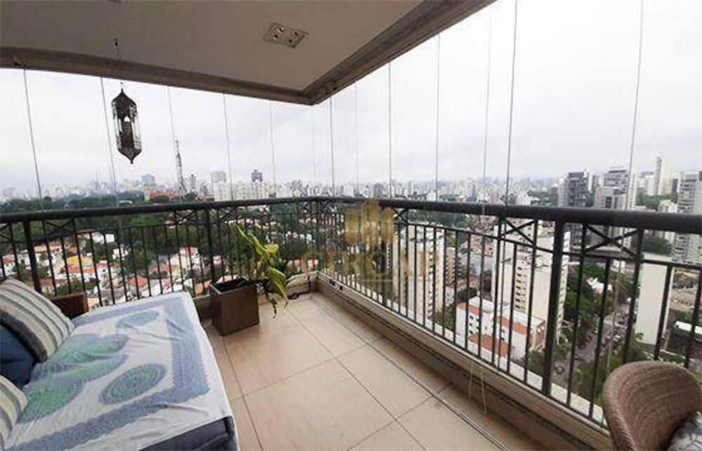 Apartamento para alugar com 3 quartos, 258m² - Foto 2