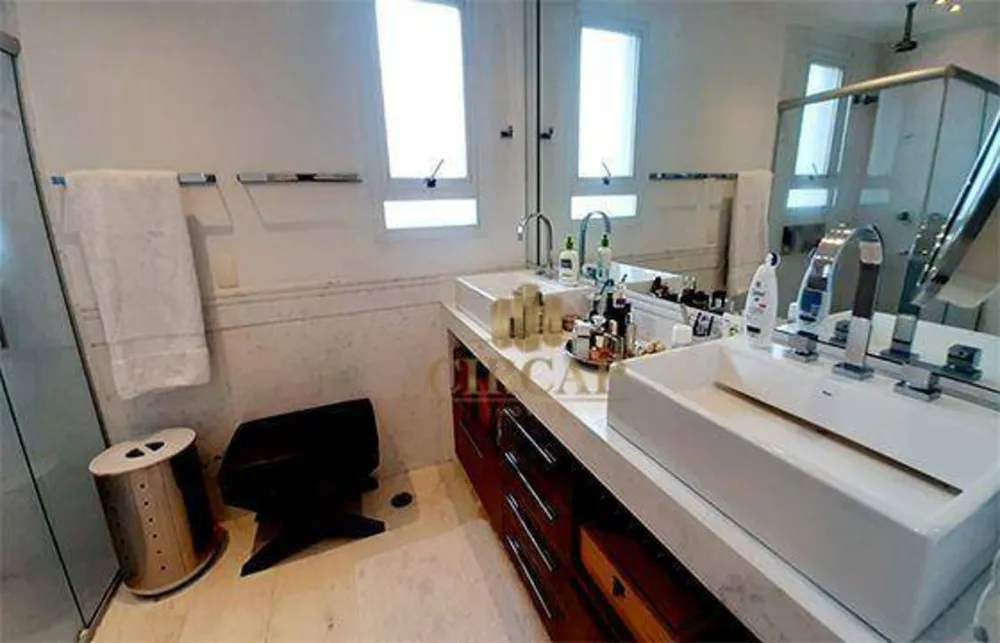 Apartamento, 3 quartos, 258 m² - Foto 15