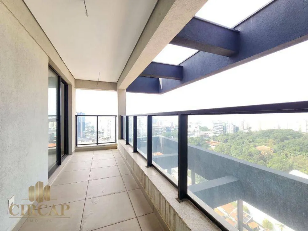 Cobertura, 3 quartos, 220 m² - Foto 2