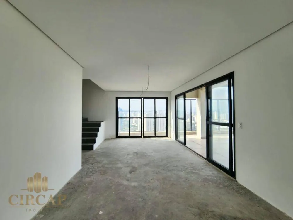 Cobertura, 3 quartos, 220 m² - Foto 3