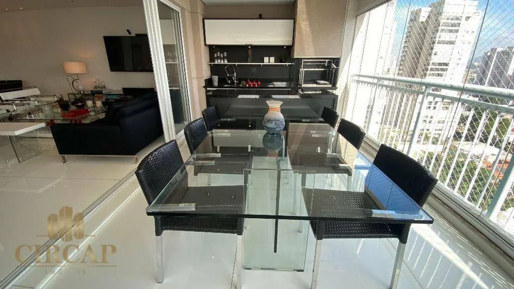 Apartamento, 3 quartos, 206 m² - Foto 1