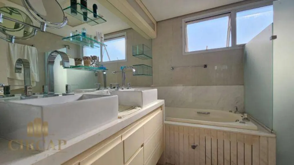 Apartamento, 3 quartos, 135 m² - Foto 4
