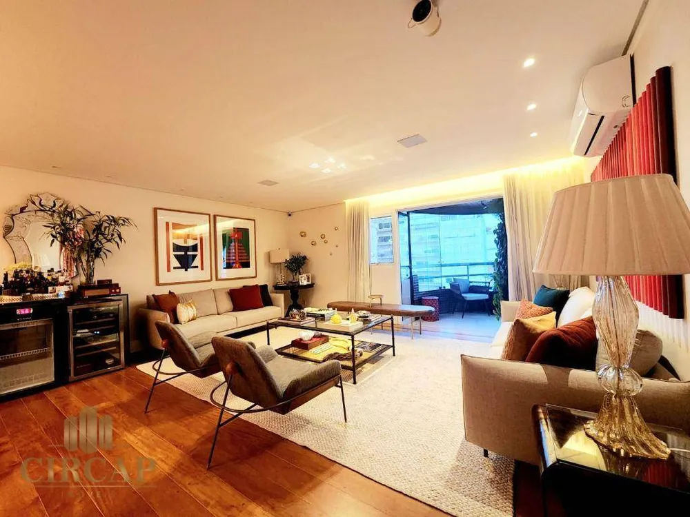 Apartamento, 3 quartos, 191 m² - Foto 2