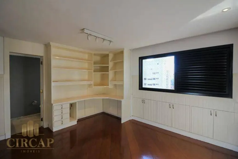 Cobertura, 3 quartos, 215 m² - Foto 6