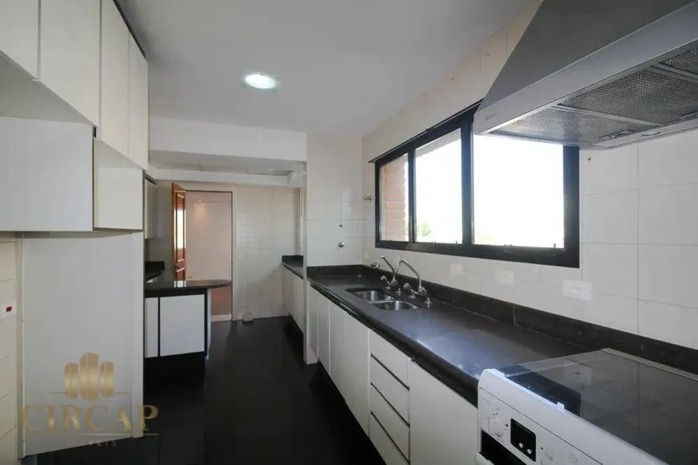 Cobertura, 3 quartos, 215 m² - Foto 9