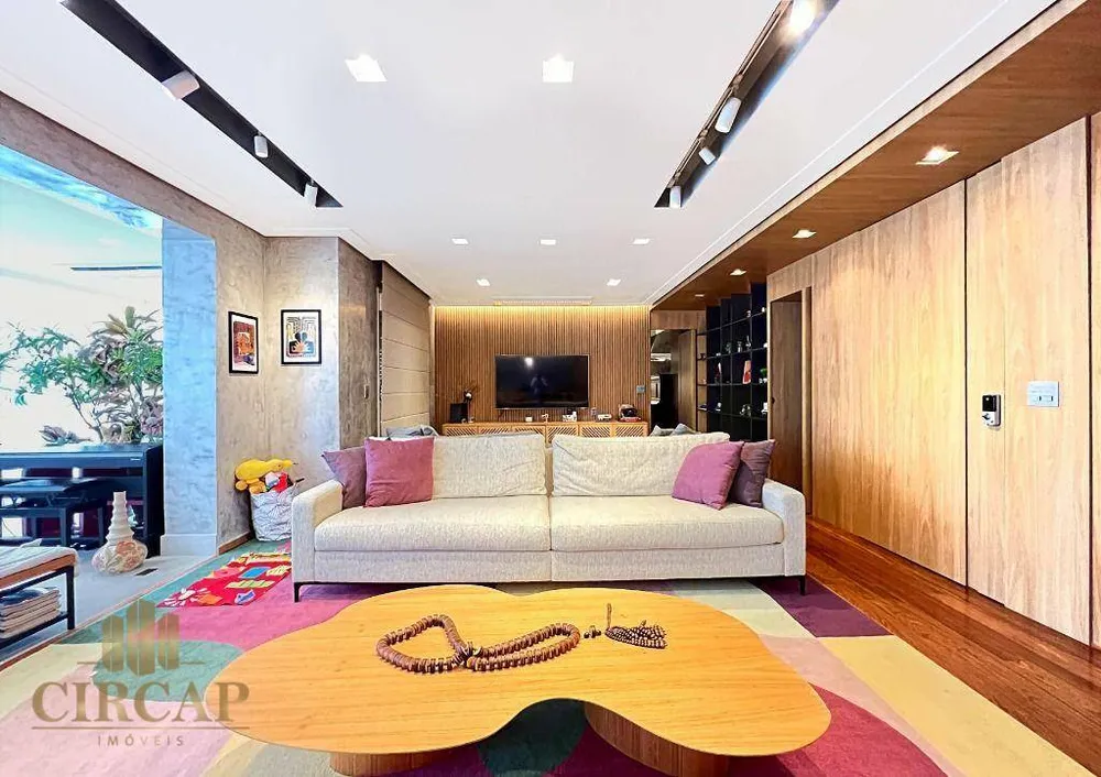 Apartamento, 4 quartos, 226 m² - Foto 1