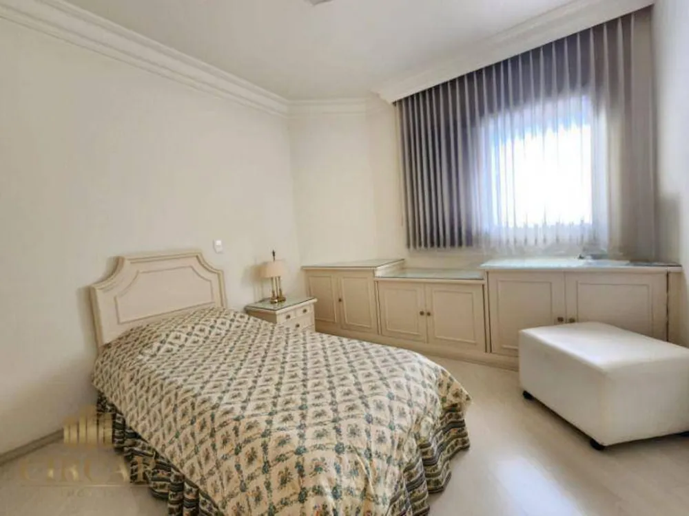 Apartamento, 4 quartos, 245 m² - Foto 12