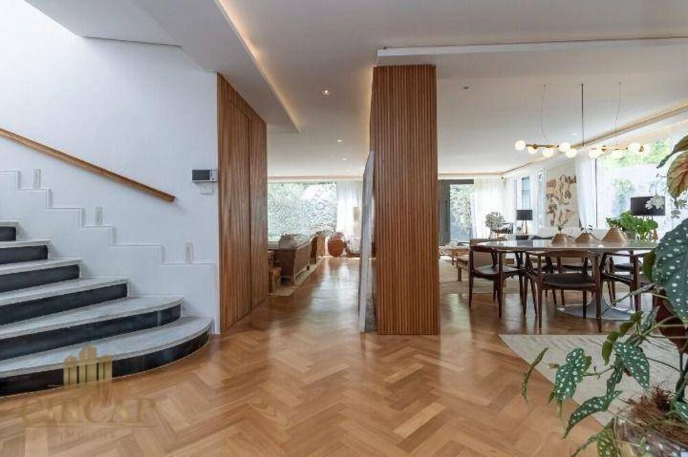 Casa à venda com 4 quartos, 657m² - Foto 4