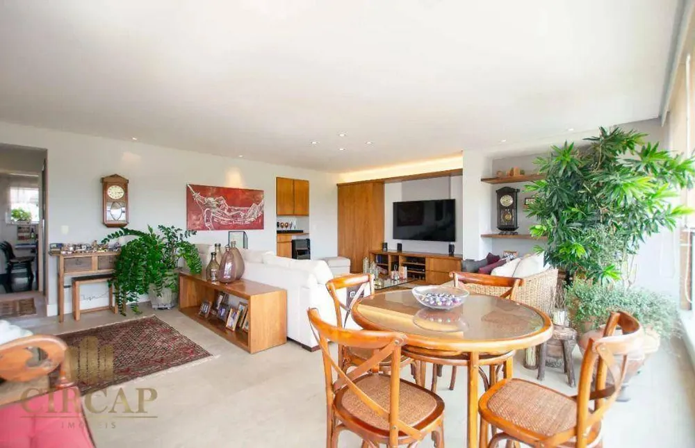 Apartamento, 3 quartos, 146 m² - Foto 2