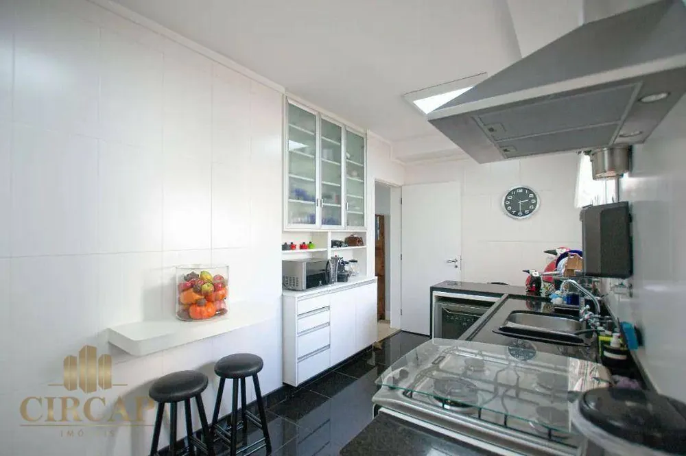 Apartamento, 3 quartos, 146 m² - Foto 1