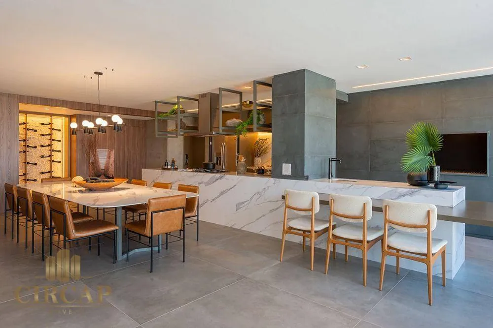 Apartamento, 4 quartos, 230 m² - Foto 1