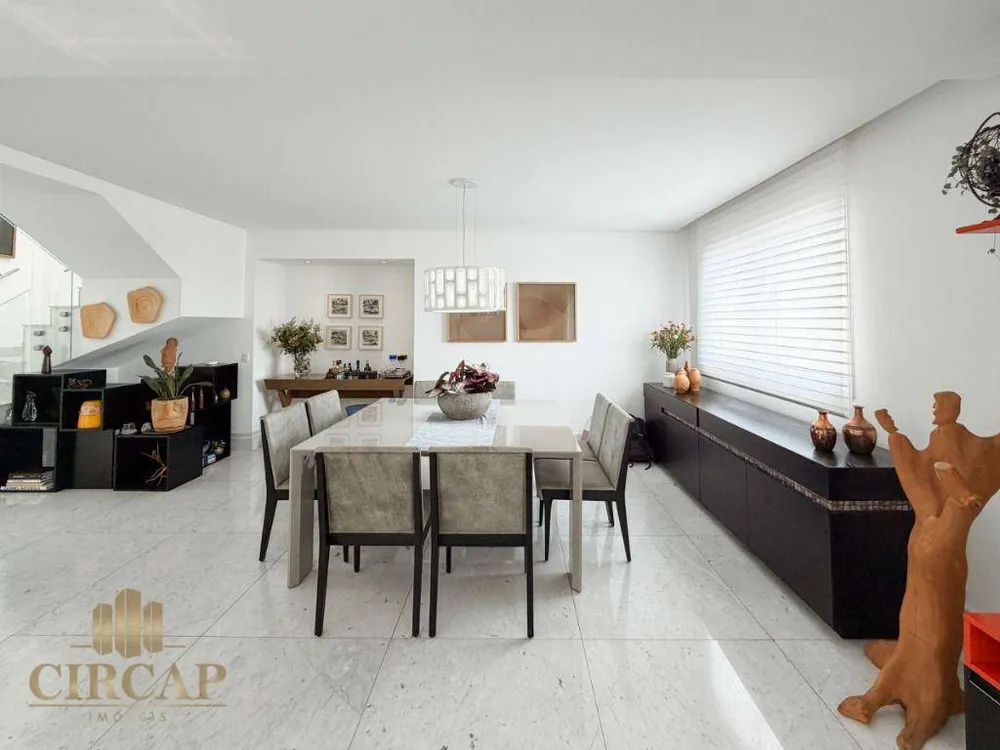 Apartamento, 4 quartos, 208 m² - Foto 1