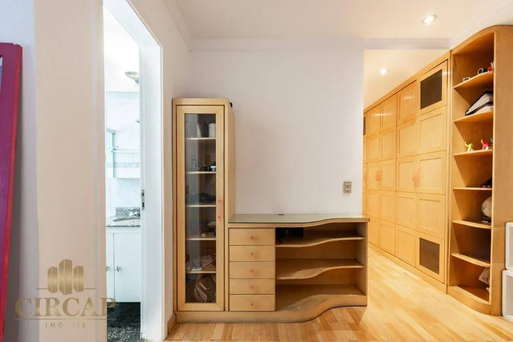 Apartamento, 3 quartos, 170 m² - Foto 2