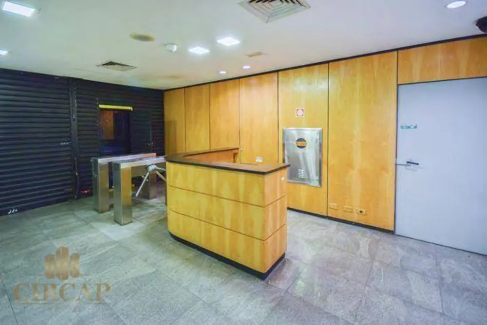 Prédio Inteiro, 5717 m² - Foto 2