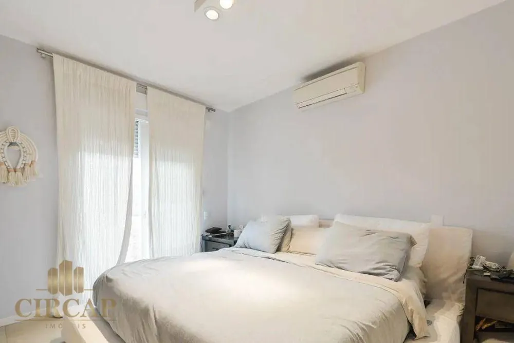 Apartamento, 4 quartos, 246 m² - Foto 1