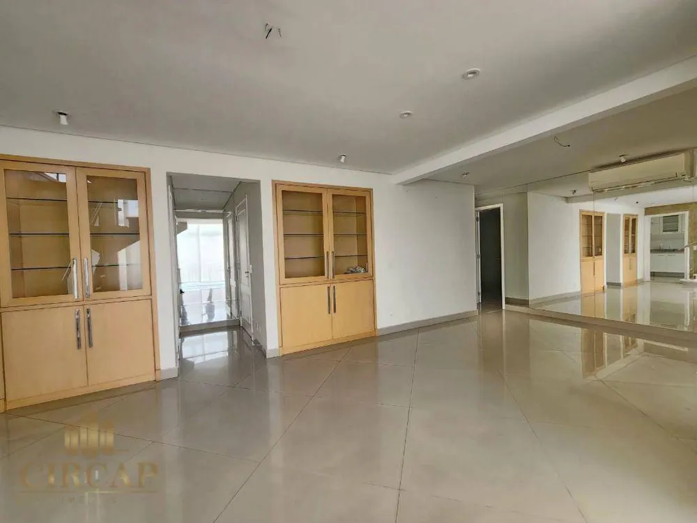 Apartamento, 3 quartos, 176 m² - Foto 2