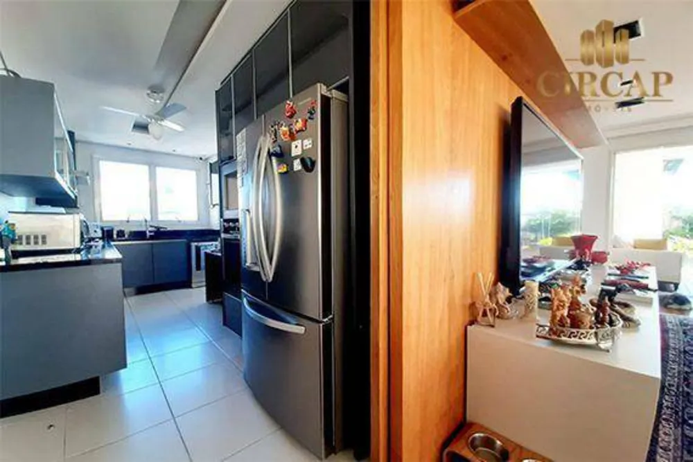Cobertura, 3 quartos, 244 m² - Foto 6