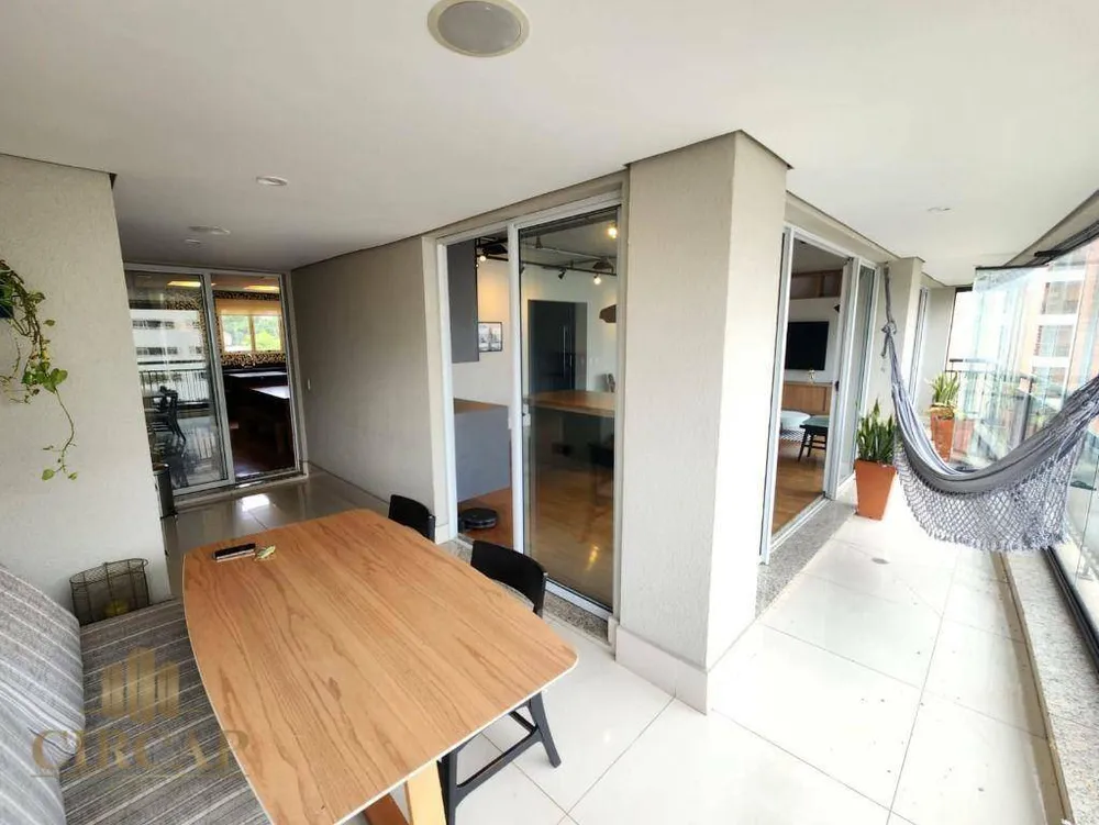 Apartamento, 4 quartos, 221 m² - Foto 2