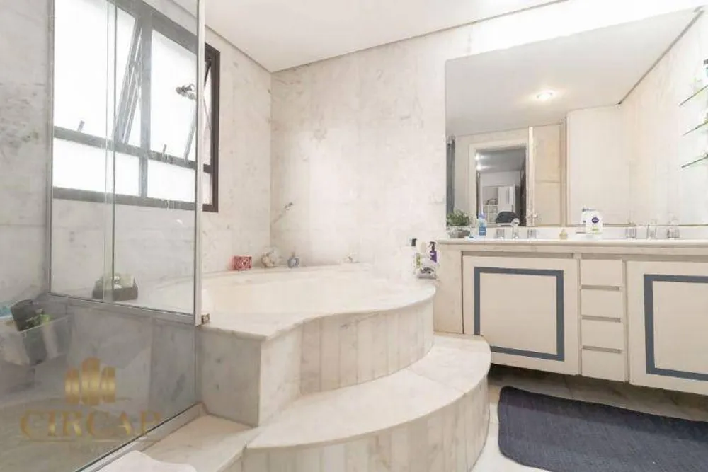 Cobertura, 3 quartos, 280 m² - Foto 4