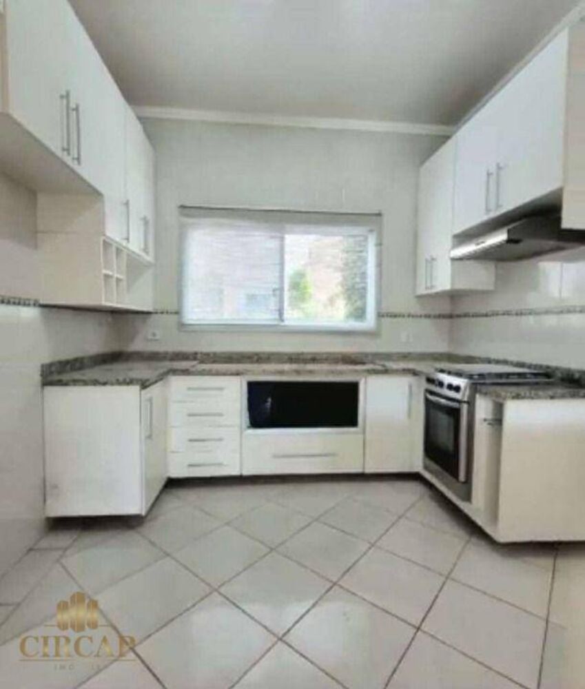 Sobrado para alugar com 3 quartos, 152m² - Foto 1