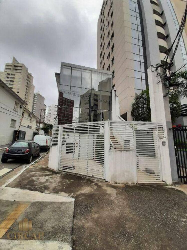 Sobrado para alugar com 5 quartos, 210m² - Foto 1