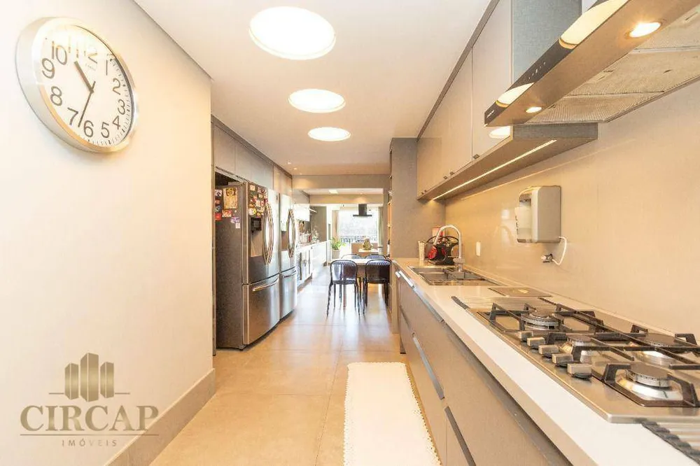 Apartamento, 3 quartos, 245 m² - Foto 1