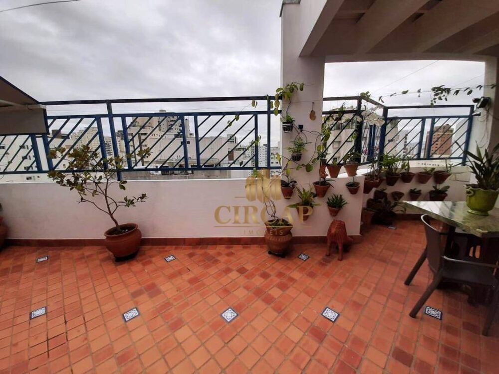 Cobertura à venda com 3 quartos, 140m² - Foto 2