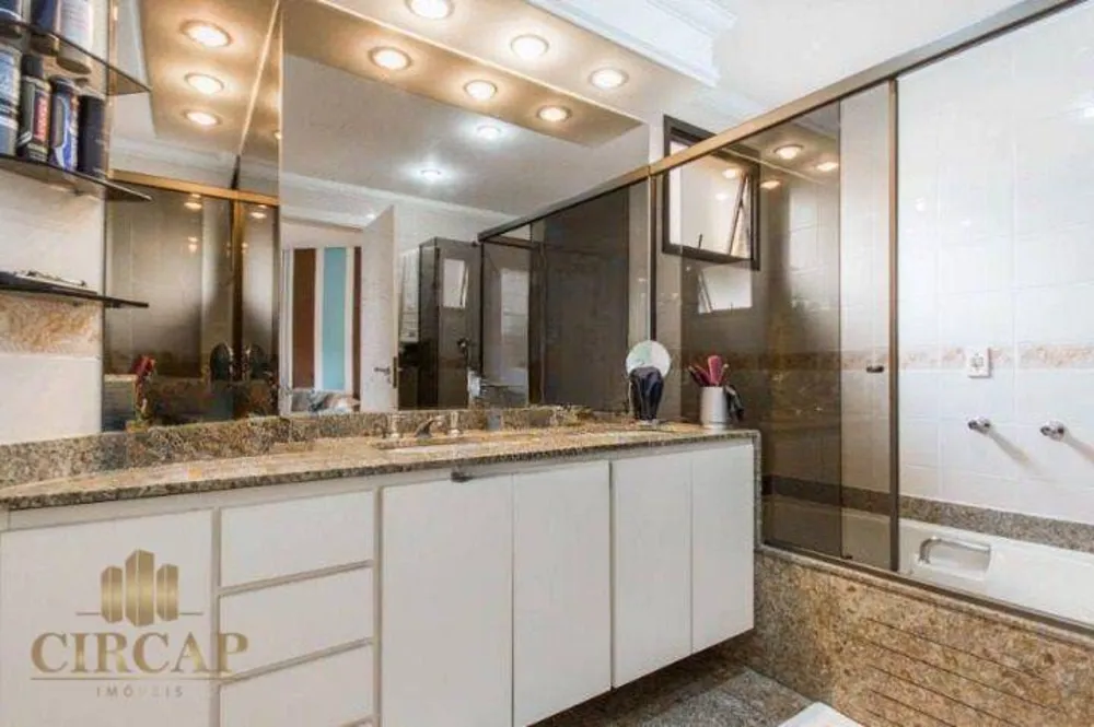 Apartamento, 3 quartos, 245 m² - Foto 11