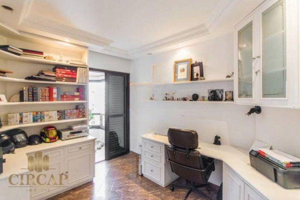 Apartamento, 3 quartos, 245 m² - Foto 4
