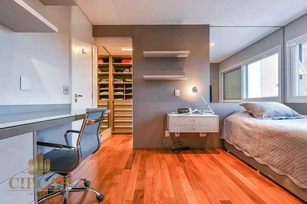 Apartamento, 3 quartos, 244 m² - Foto 11