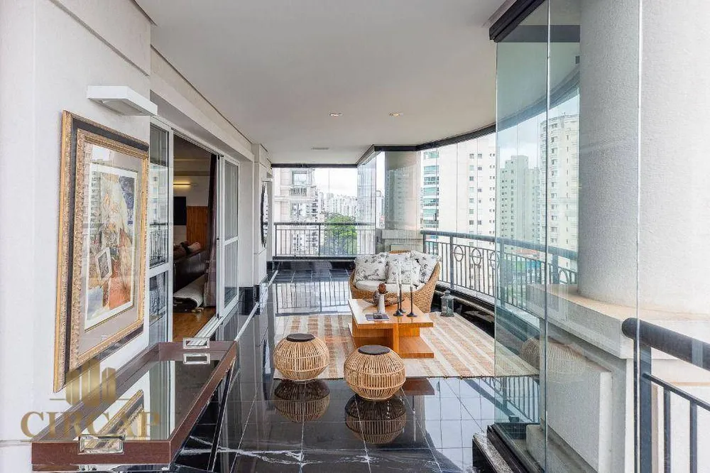 Apartamento, 3 quartos, 308 m² - Foto 2
