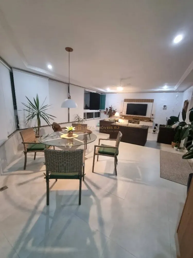 Apartamento, 3 quartos, 192 m² - Foto 1