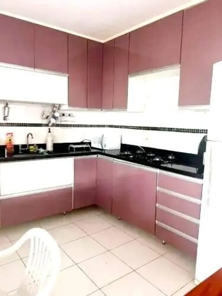 Casa, 3 quartos, 240 m² - Foto 4