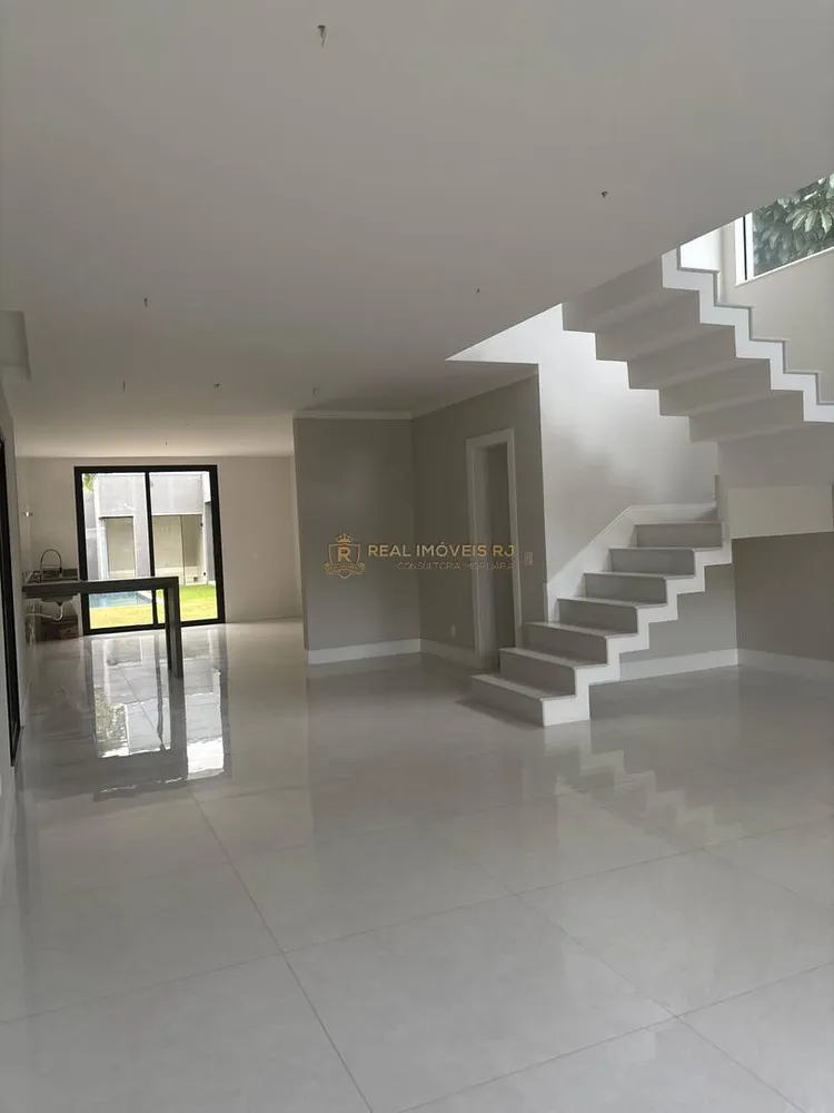 Casa, 4 quartos, 300 m² - Foto 4