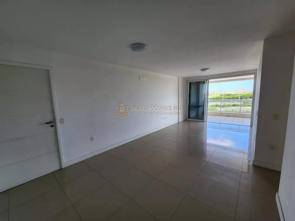 Apartamento à venda com 3 quartos, 110m² - Foto 2