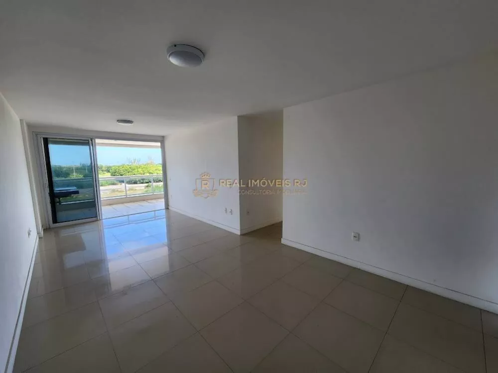 Apartamento à venda com 3 quartos, 110m² - Foto 1