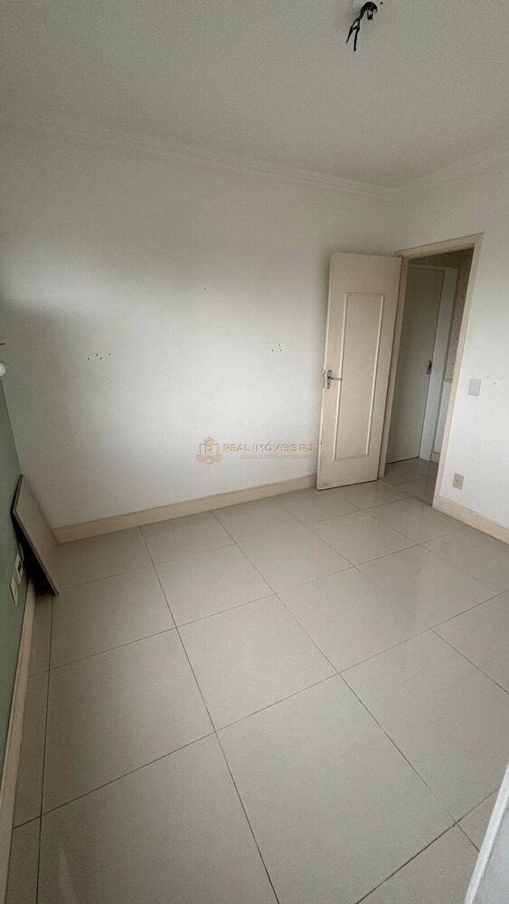 Apartamento à venda com 2 quartos, 61m² - Foto 3