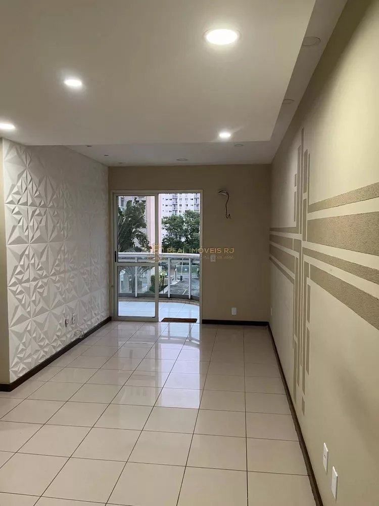 Apartamento à venda com 3 quartos, 77m² - Foto 1