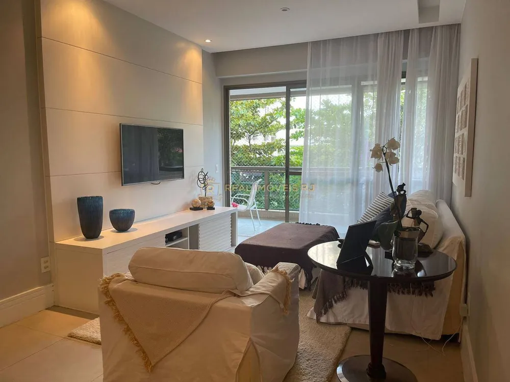 Apartamento, 3 quartos, 160 m² - Foto 2