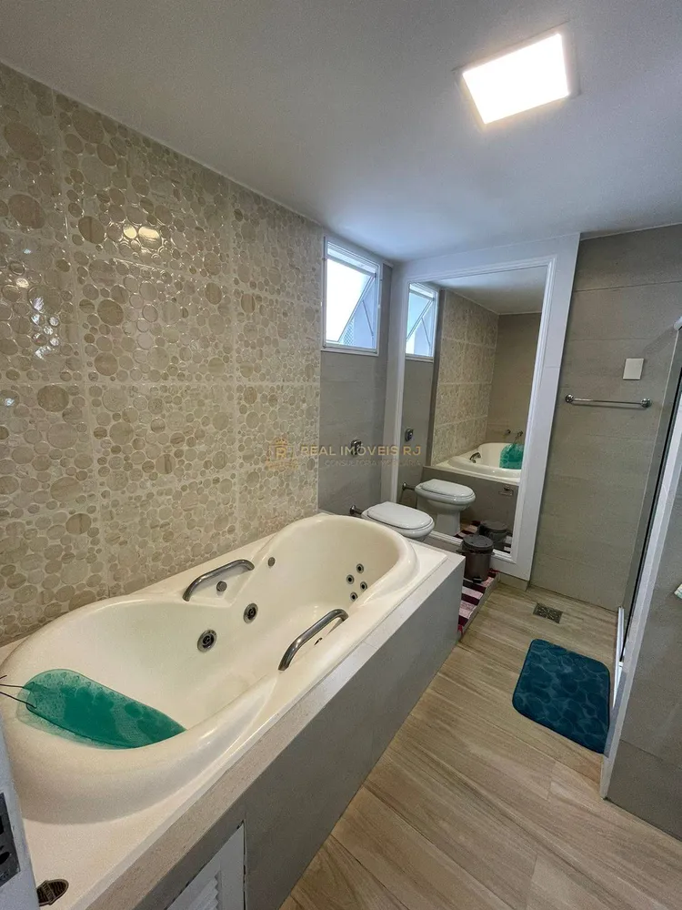 Cobertura, 3 quartos, 210 m² - Foto 15