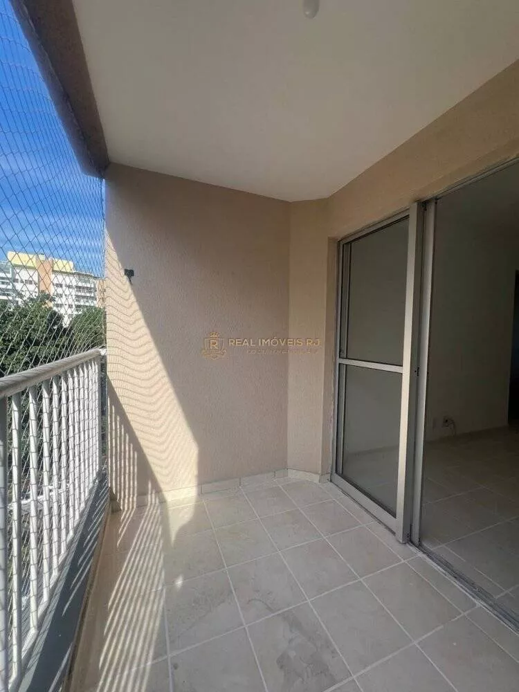 Apartamento à venda com 2 quartos, 61m² - Foto 3