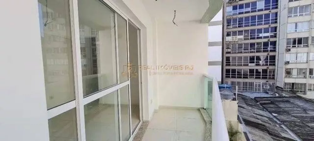 Apartamento à venda com 3 quartos, 88m² - Foto 2