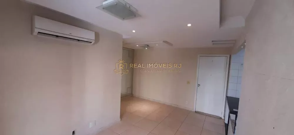 Apartamento à venda com 3 quartos, 80m² - Foto 2