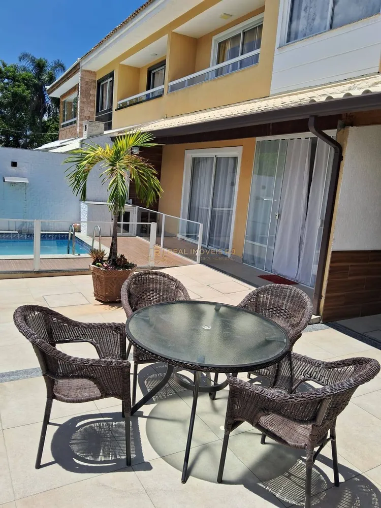 Casa, 4 quartos, 215 m² - Foto 2